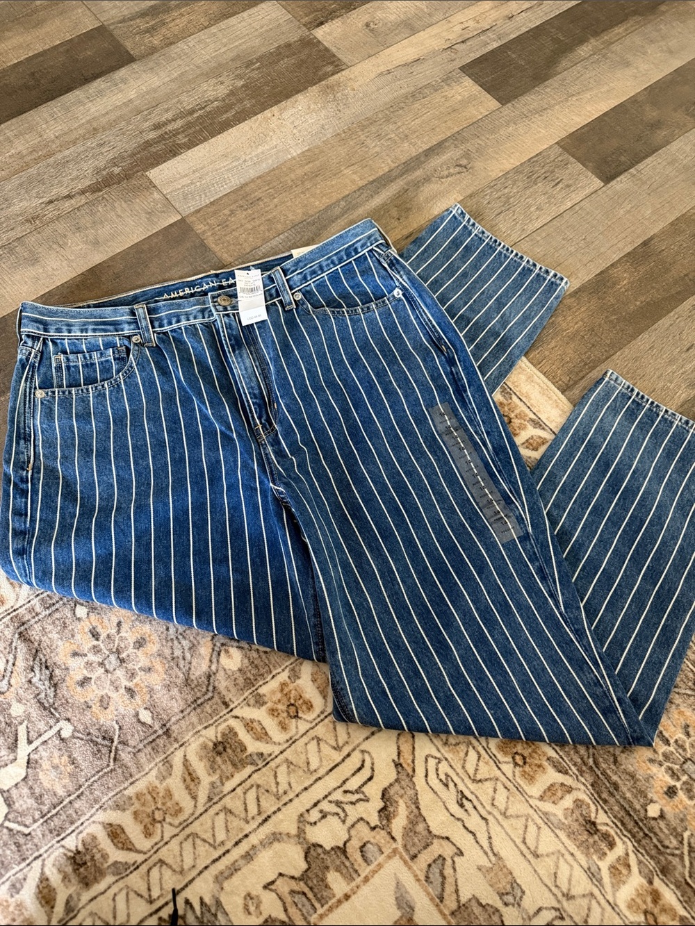 NWT! American Eagle Women’s Striped Jeans